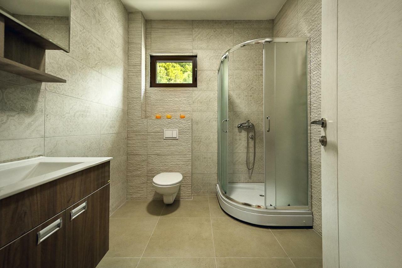 Adria Lux Apartmens 2 Sveti Stefan Zewnętrze zdjęcie
