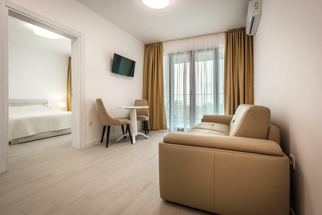 Adria Lux Apartmens 2 Sveti Stefan Zewnętrze zdjęcie